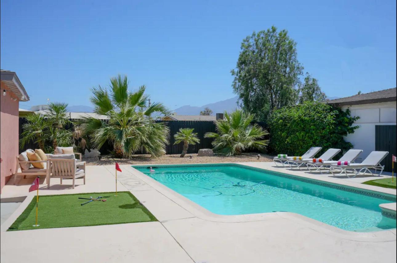 The Pink Cactus - Desert Retreat - Luxe Pool, Golf & Game Room Indio Exteriör bild