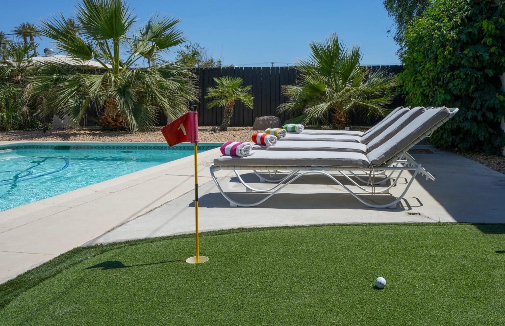 The Pink Cactus - Desert Retreat - Luxe Pool, Golf & Game Room Indio Exteriör bild