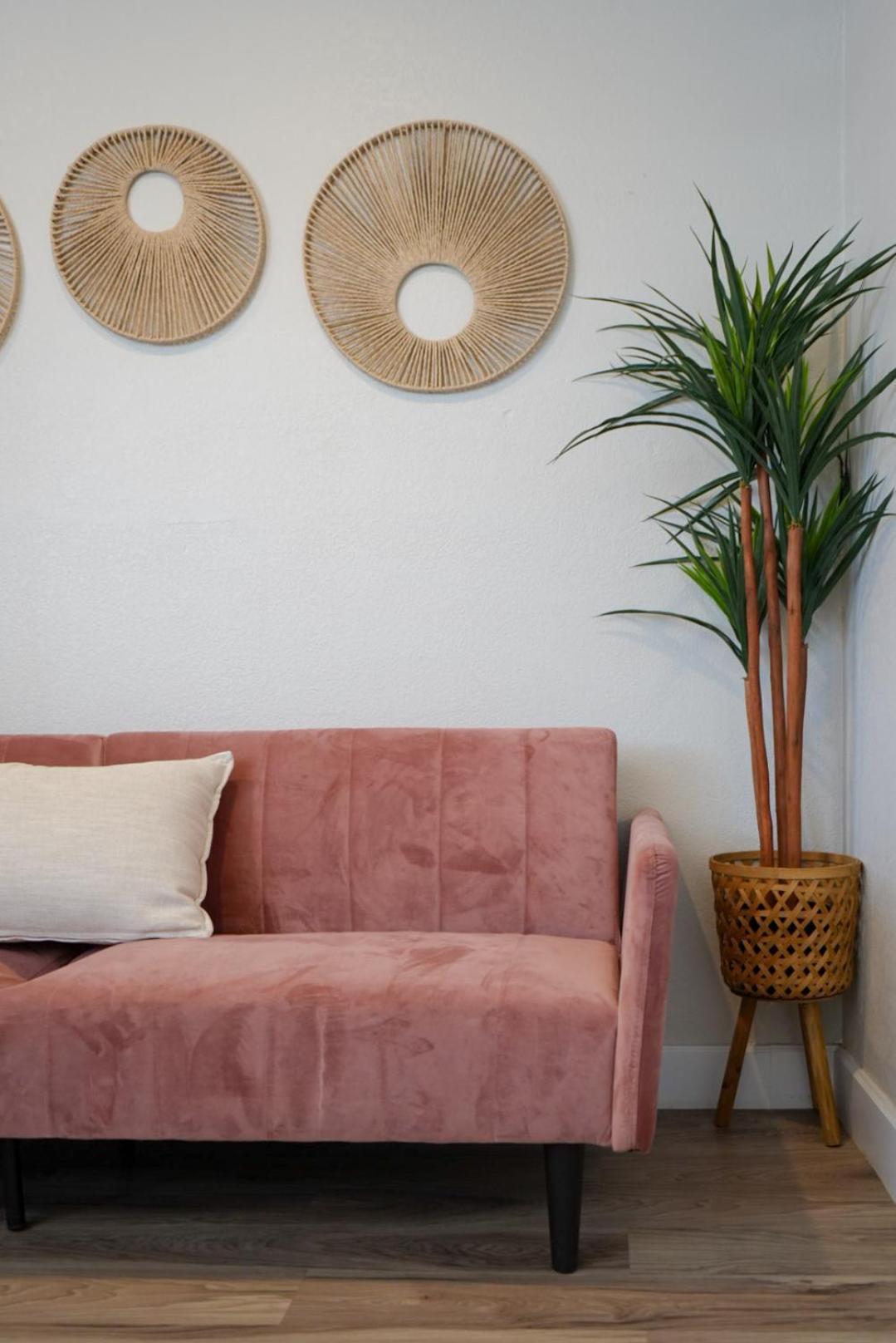 The Pink Cactus - Desert Retreat - Luxe Pool, Golf & Game Room Indio Exteriör bild